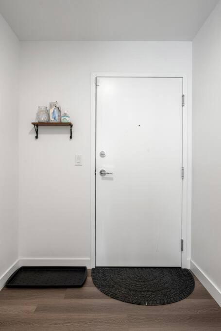 Chic 1Br Kensington Unit W/Parking Appartement YYC Buitenkant foto