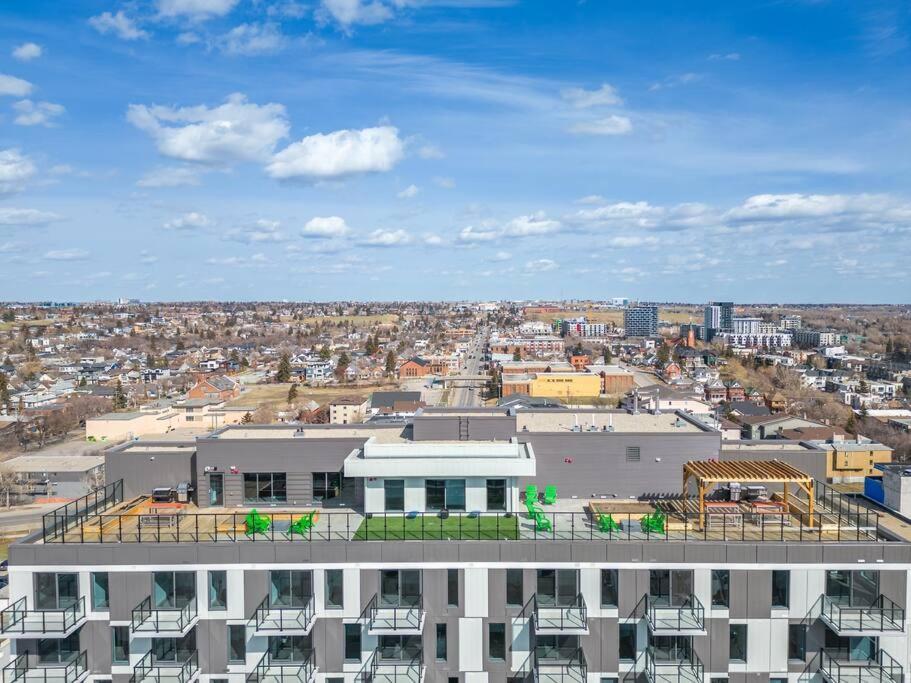 Chic 1Br Kensington Unit W/Parking Appartement YYC Buitenkant foto