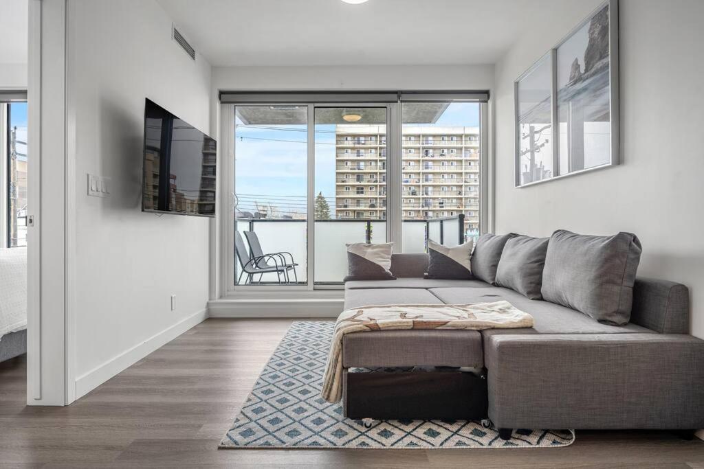 Chic 1Br Kensington Unit W/Parking Appartement YYC Buitenkant foto