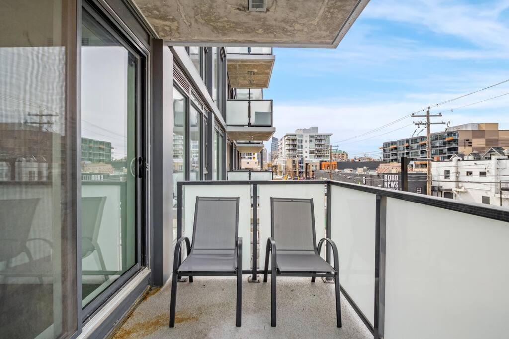 Chic 1Br Kensington Unit W/Parking Appartement YYC Buitenkant foto