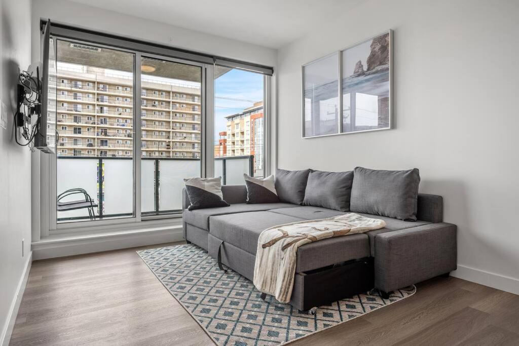 Chic 1Br Kensington Unit W/Parking Appartement YYC Buitenkant foto