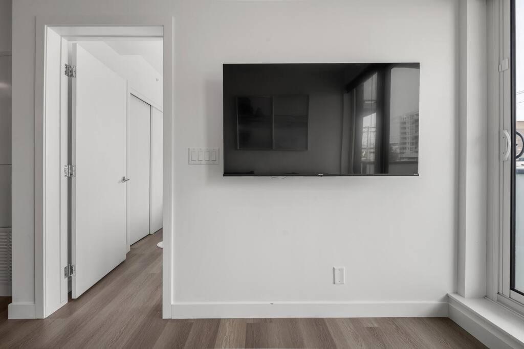 Chic 1Br Kensington Unit W/Parking Appartement YYC Buitenkant foto