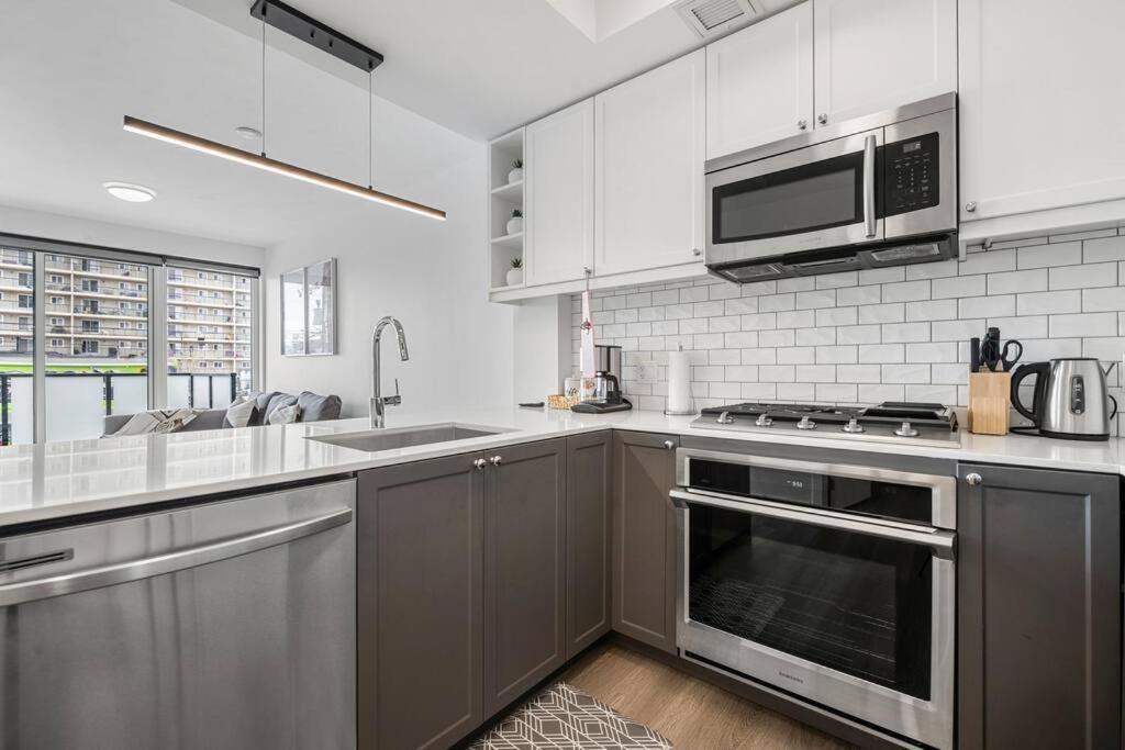 Chic 1Br Kensington Unit W/Parking Appartement YYC Buitenkant foto